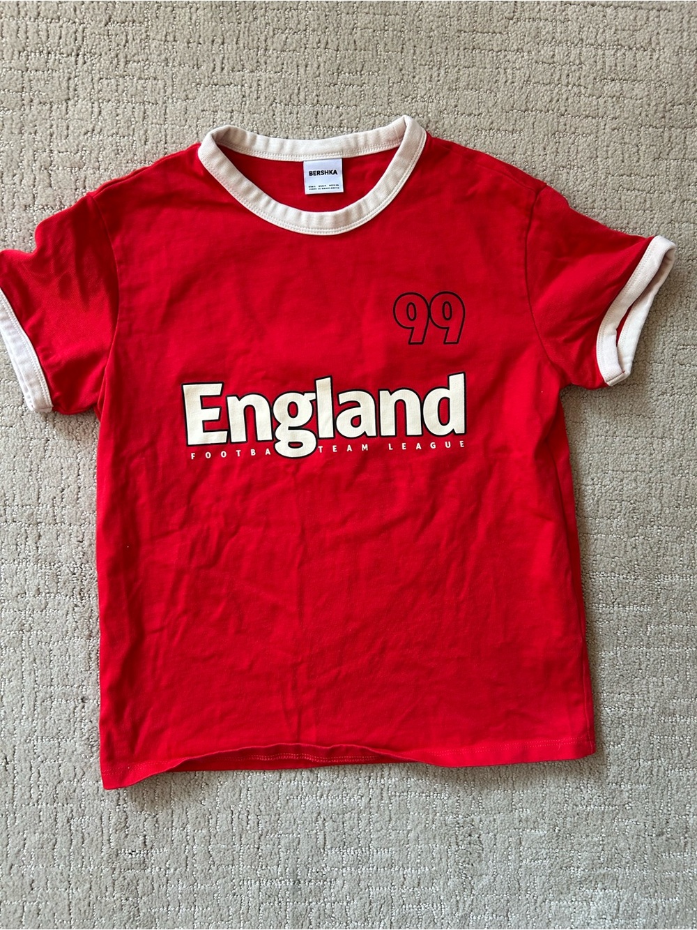 Bershka England soccer baby tee size small red